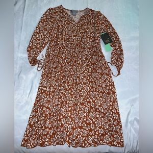 Lark + Gray Size PM Pleated Dress Length 41” Floral Poly Spandex Tied #S50